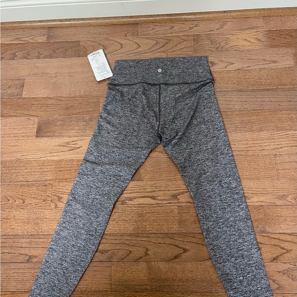 Lululemon NWT-Size 10 - Picture 3 of 3